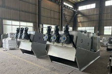 Шнековый обезвоживатель осадка сточных вод