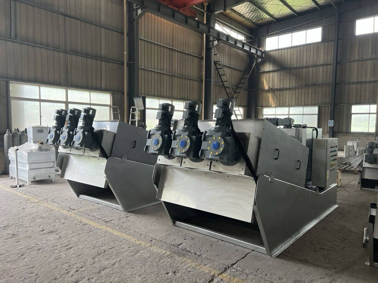 Шнековый обезвоживатель от Ассоциации Техносфера